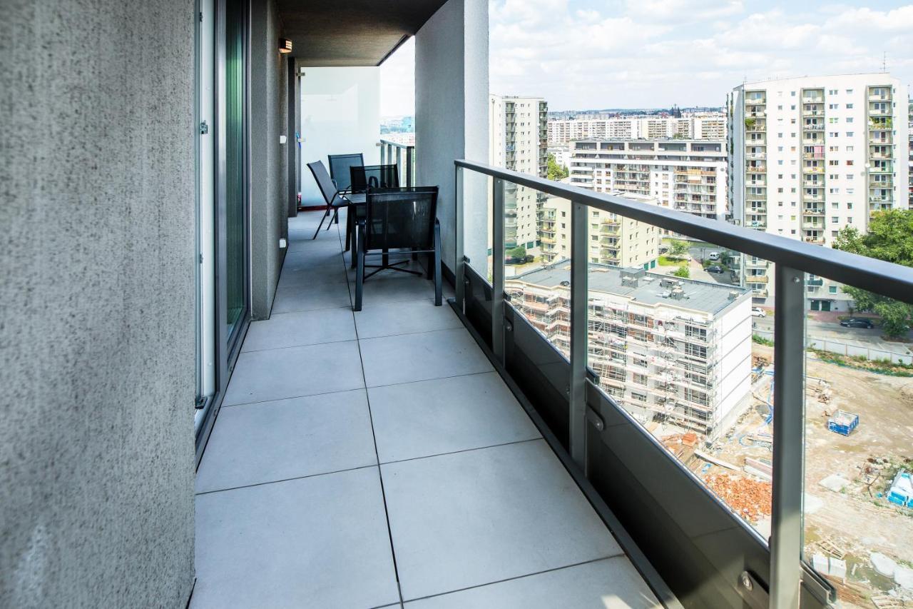 Mogilska Tower Apartments Near Tauron Arena By Inpoint - Free Underground Parking คราคูฟ ภายนอก รูปภาพ