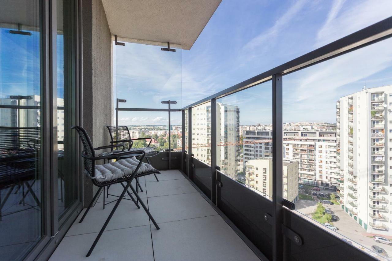 Mogilska Tower Apartments Near Tauron Arena By Inpoint - Free Underground Parking คราคูฟ ภายนอก รูปภาพ
